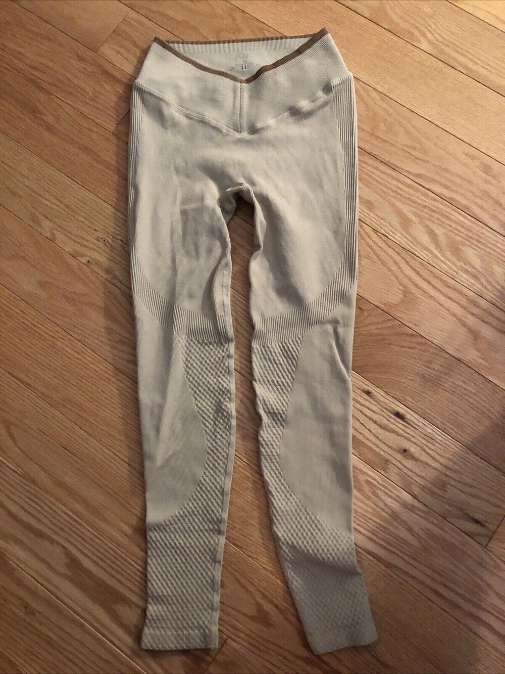 Jojo Women's Jogger Gym Training Yoga Pants Size S/M Beige Made in USA